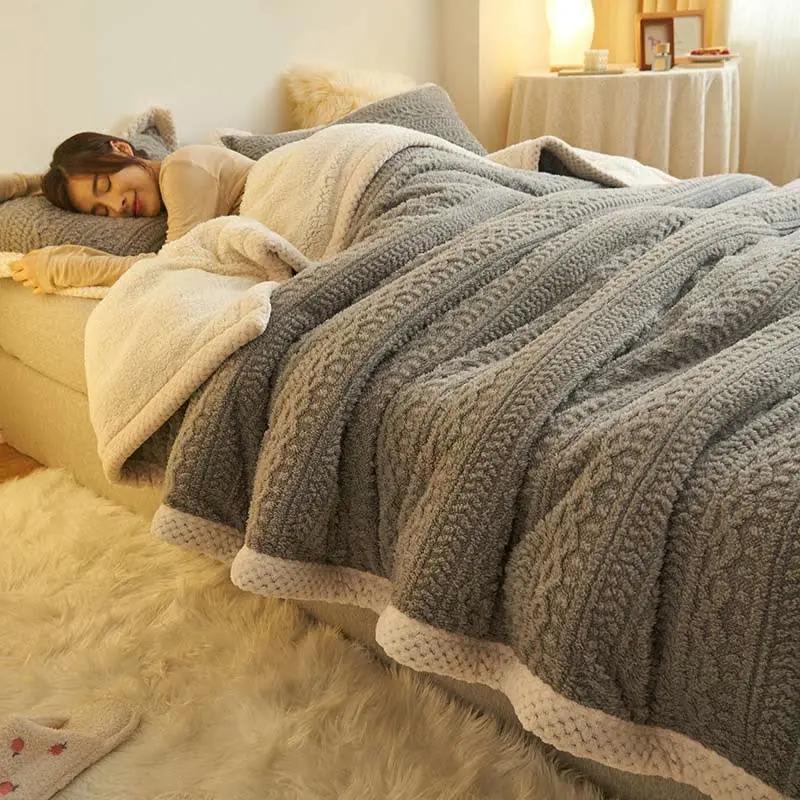 Ultra-Soft Fleece Blanket - Cozy Winter Bedding for Bedroom - TARHUS