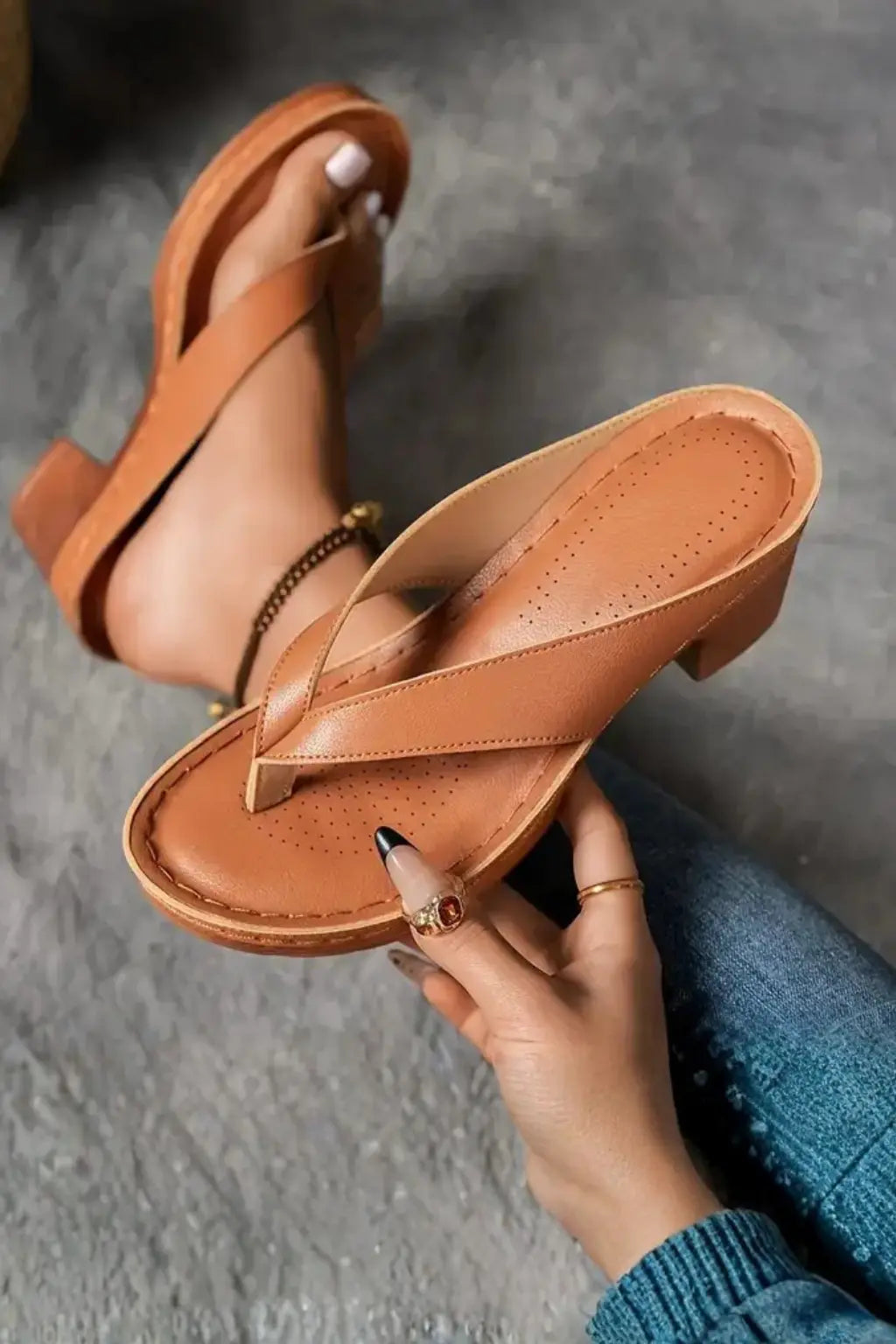 Felicity | Women Metallic Toe Post Block Heel Flip Flop Sandals TARHUS