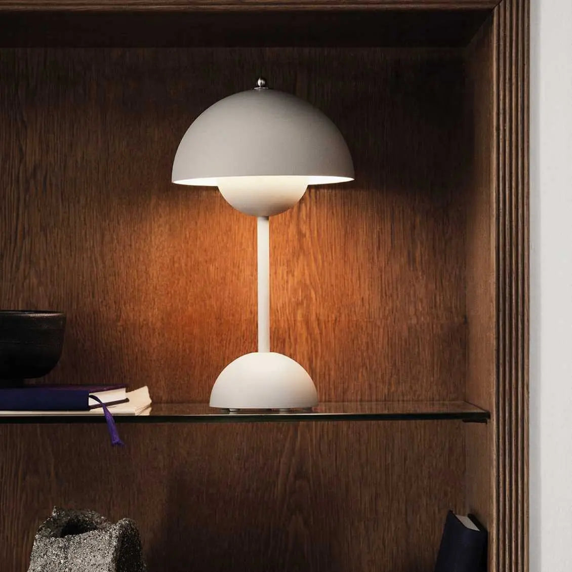 LightHaven | Chic Decorative Table Light for Modern Interiors - TARHUS