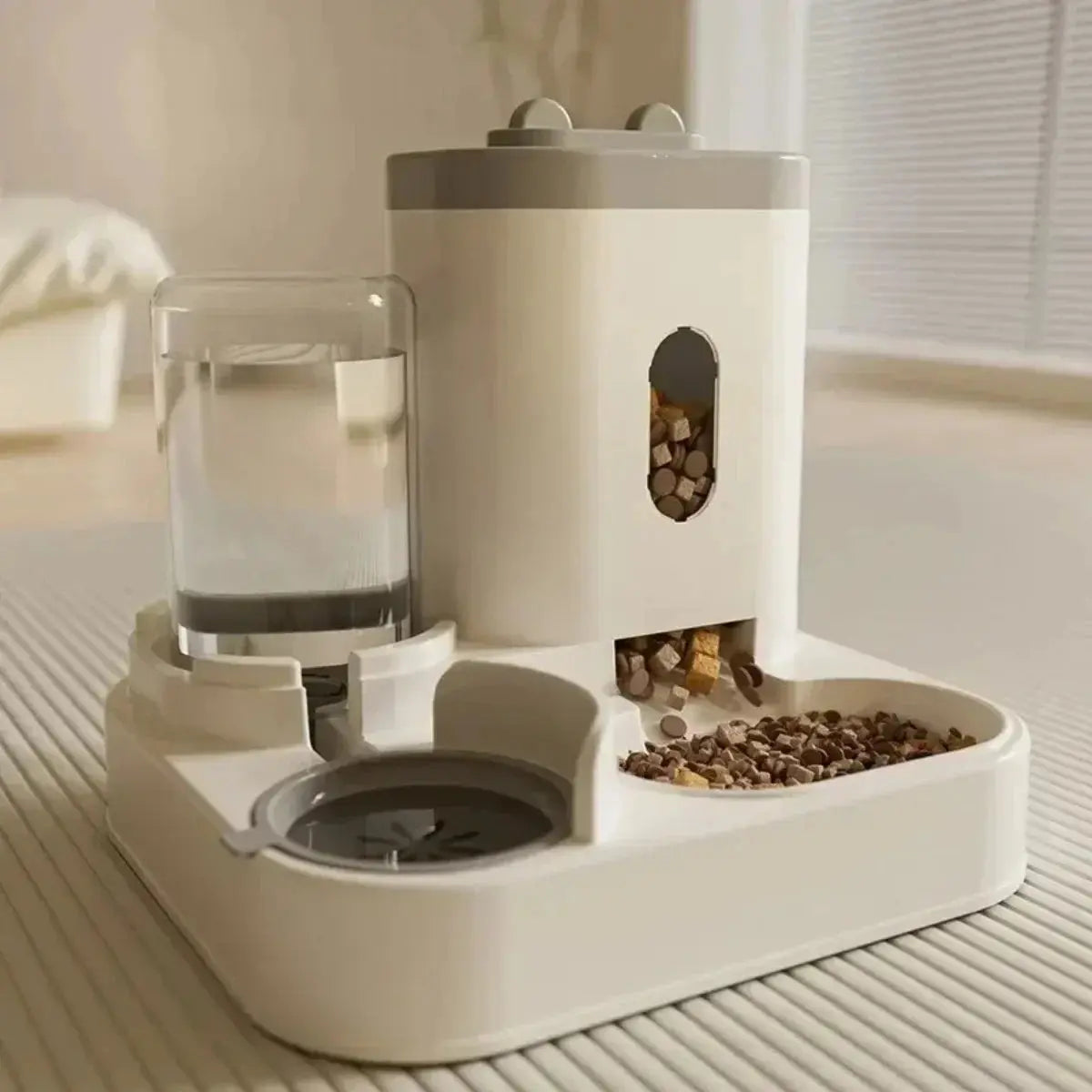 Doggy | Automatic Dog & Cat Feeder with Water Fountain - TARHUS