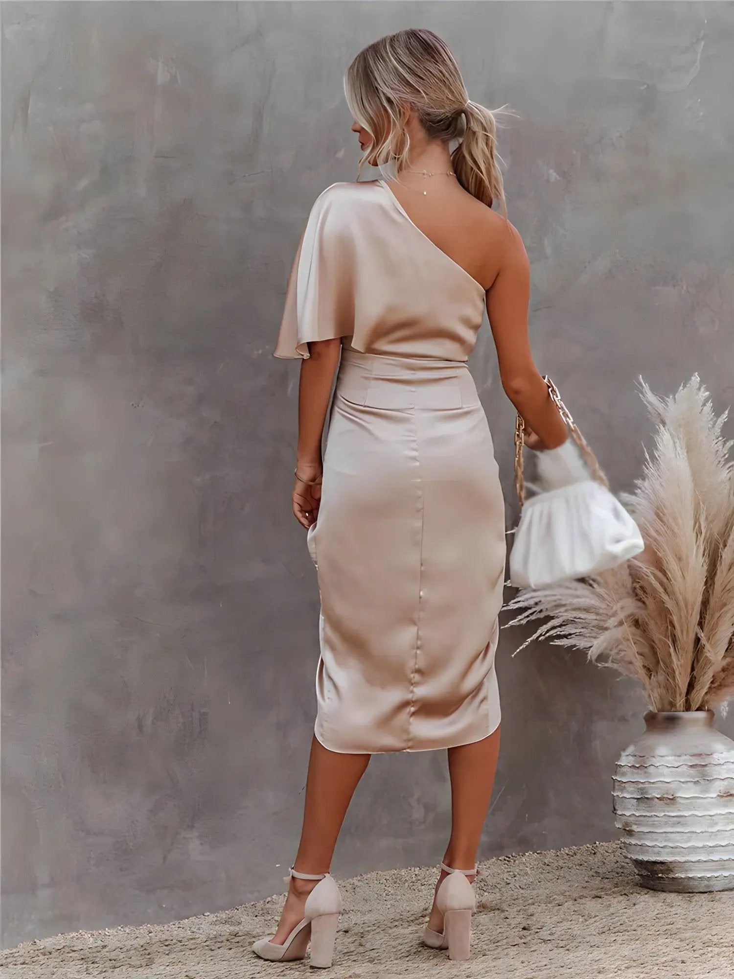 Silk Party Dress – Timeless Elegance & Luxurious Comfort | Suzy TARHUS Jurken