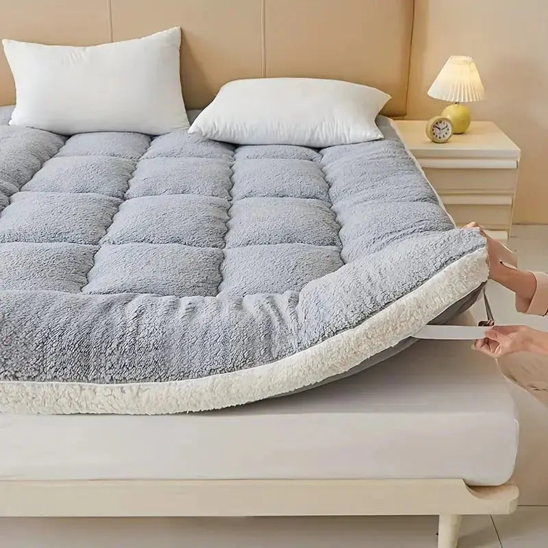 Plush Sherpa Fleece Topper - TARHUS