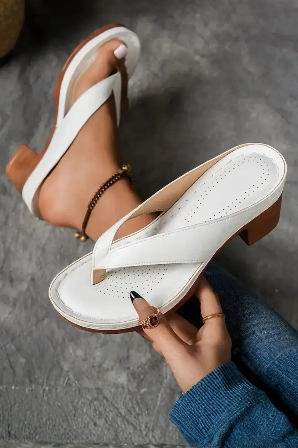 Felicity | Women Metallic Toe Post Block Heel Flip Flop Sandals TARHUS
