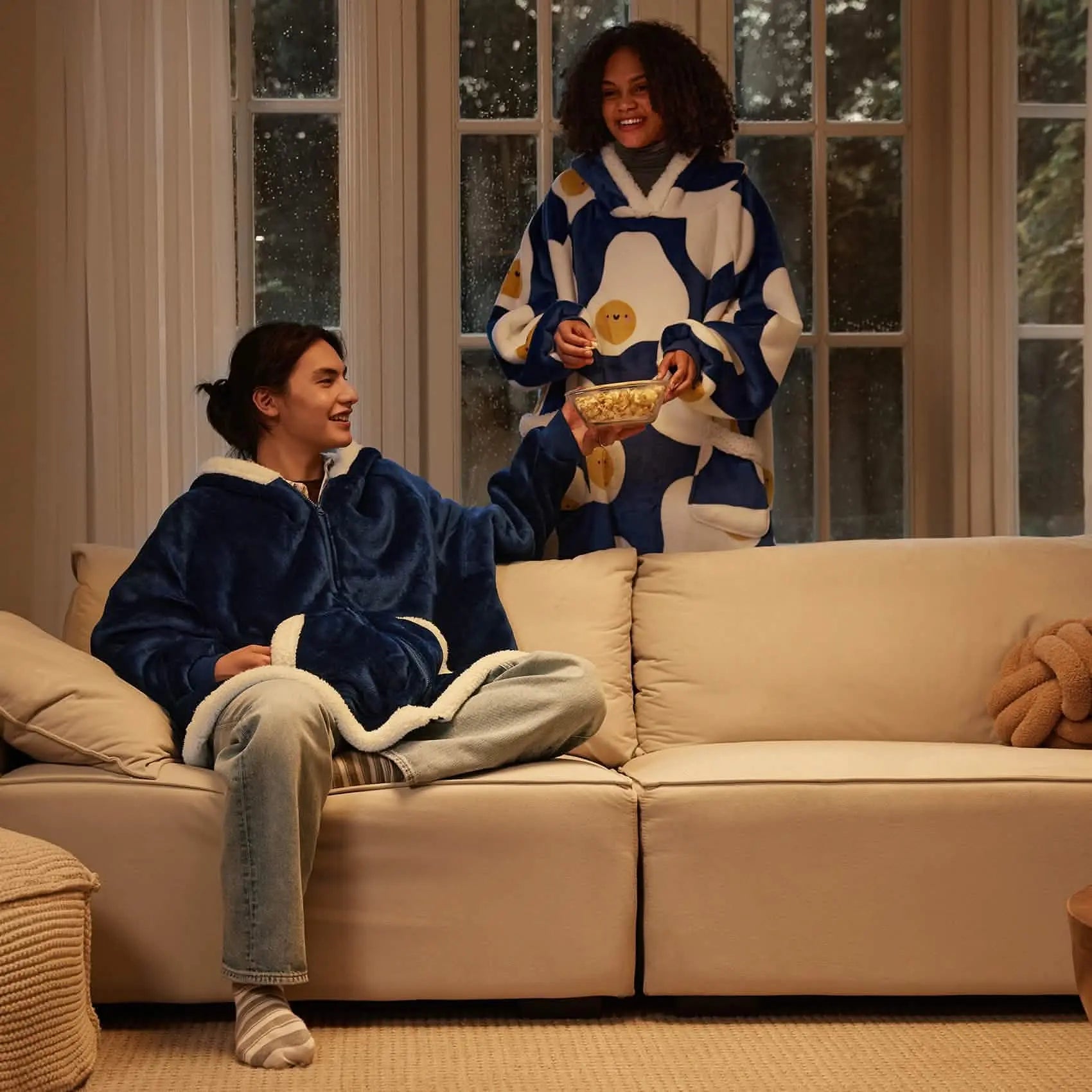 Sherpa Fleece Zippered Short Wearable Blanket Hoodie - TARHUS