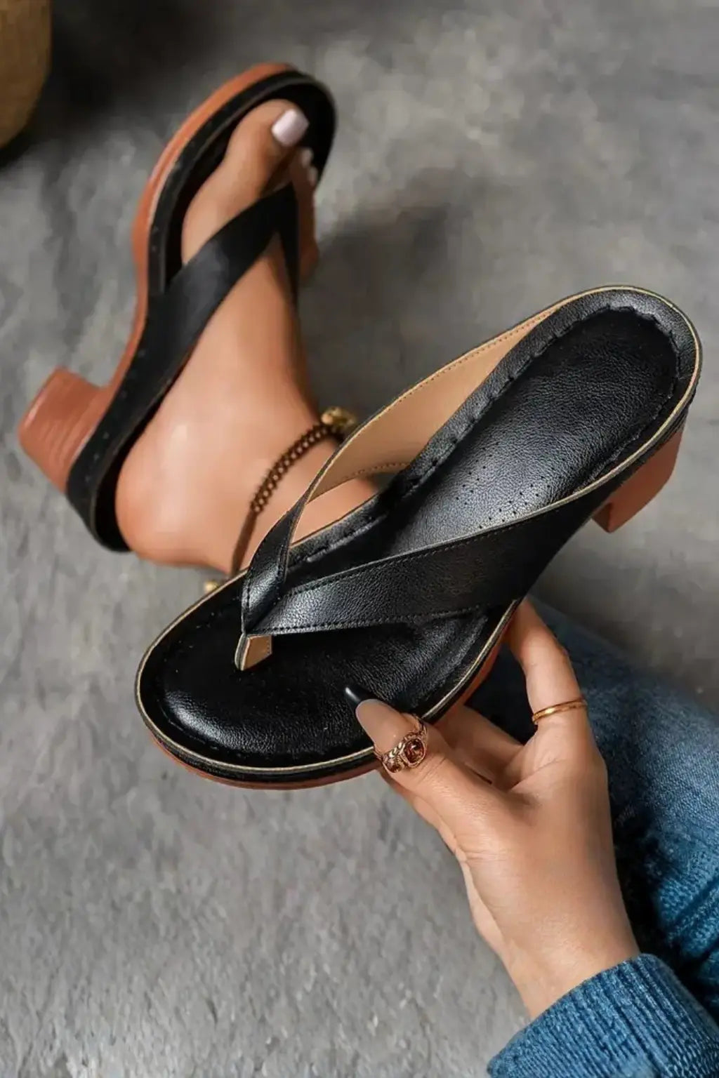 Felicity | Women Metallic Toe Post Block Heel Flip Flop Sandals TARHUS