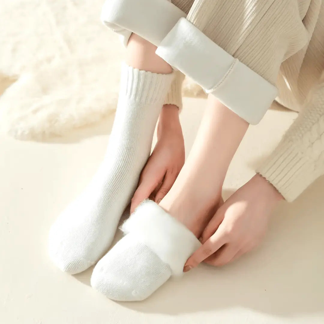 The Fleece Socks – Ultra-Soft Thermal Lounge Socks for Women & Men - TARHUS