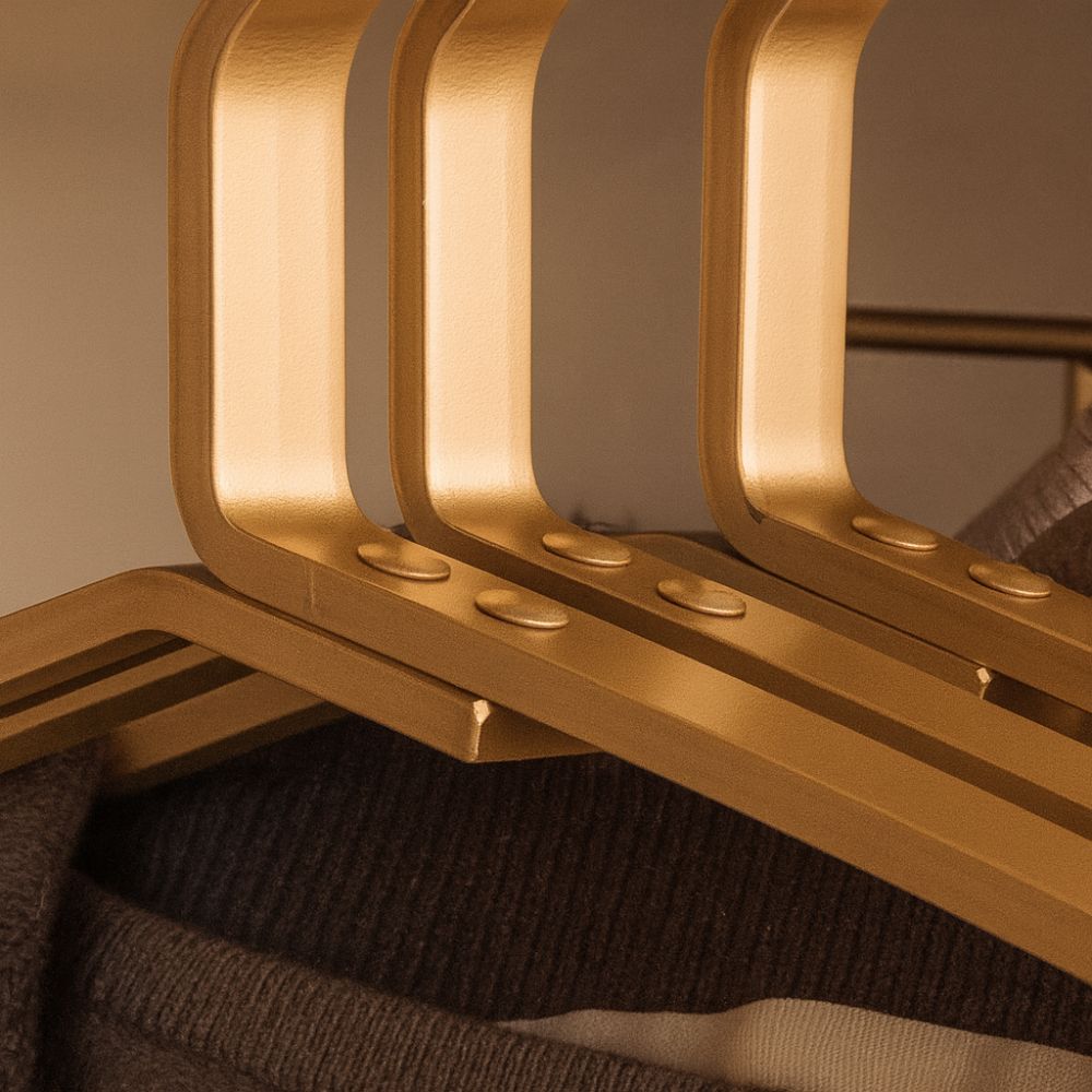 Alloy Slimline Non-Slip Clothes Hangers for Wardrobe Organisation TARHUS  Clothing & Accessories