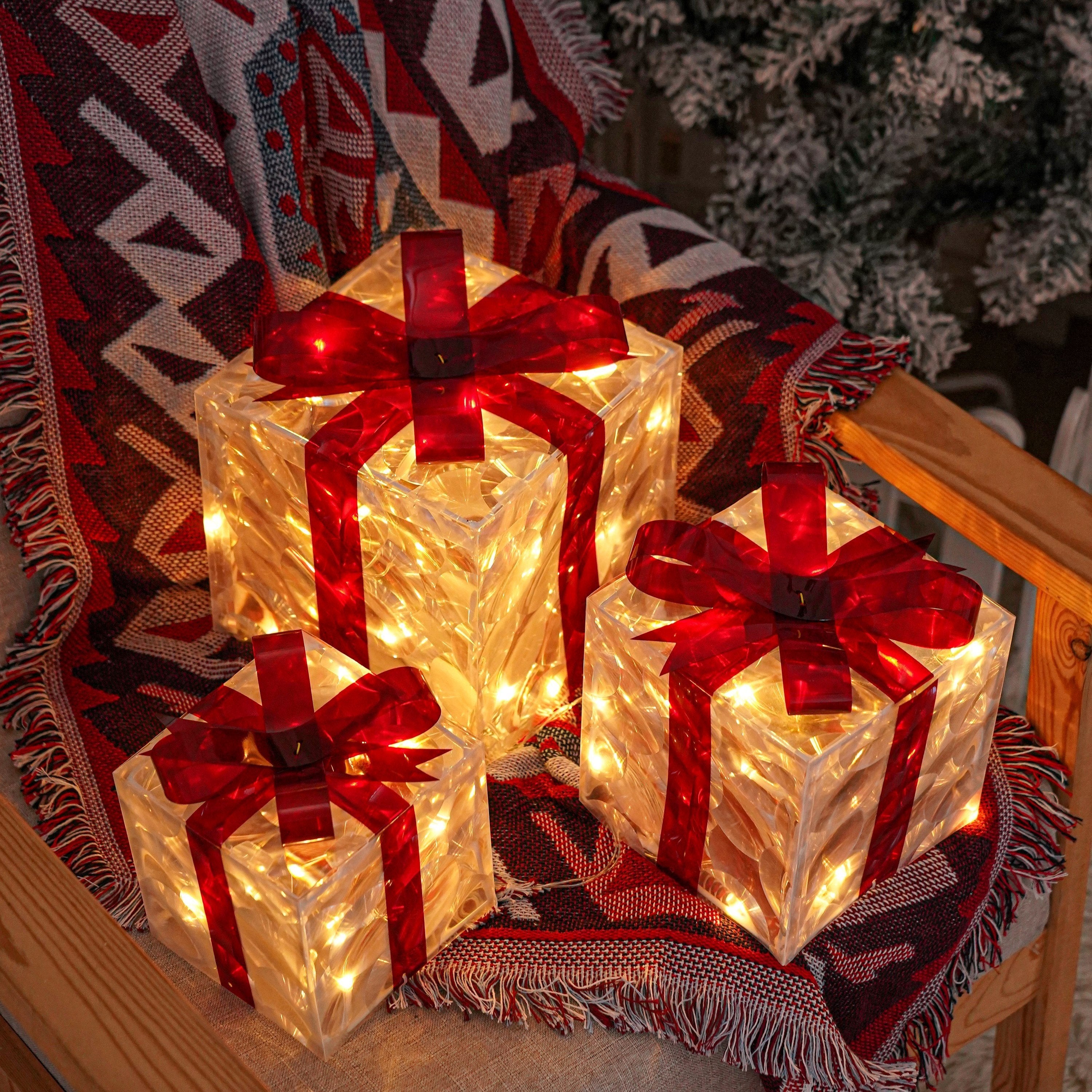 Set of 3 Lighted Christmas Gift Boxes – Warm White LED Presents with Red Bows TARHUS  Christmas