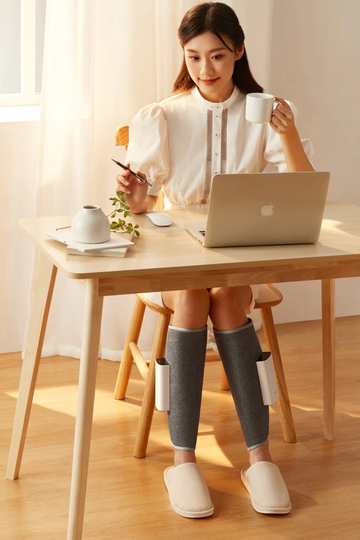 Leg Massager Rechargeable With Air Compression – Multiple Mode – 2600mAh Battery / Grey TARHUS