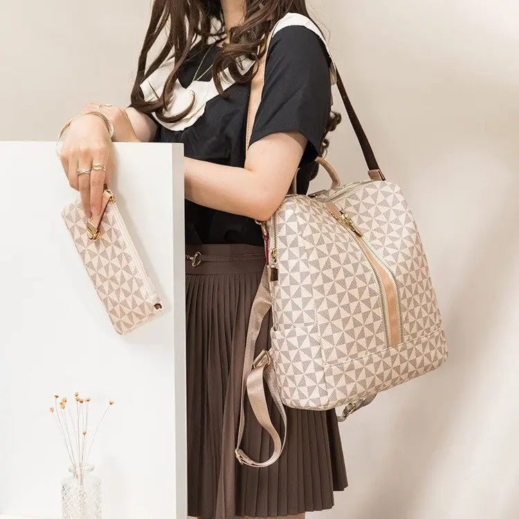 Stylish Convertible Backpack with Clutch - TARHUS